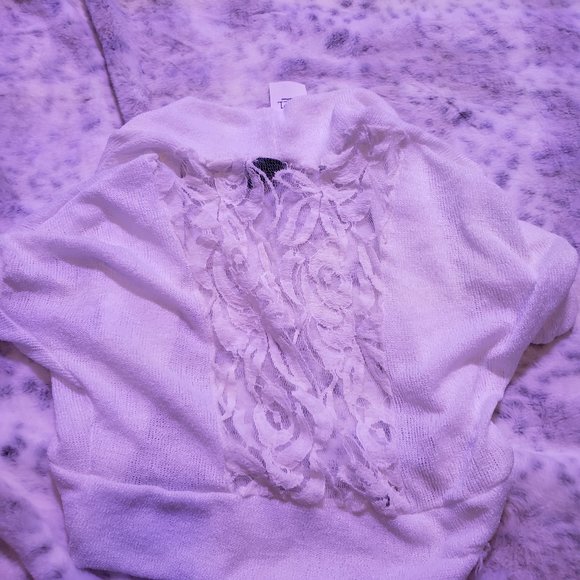 White lace Cardigan Bolero - Picture 3 of 3